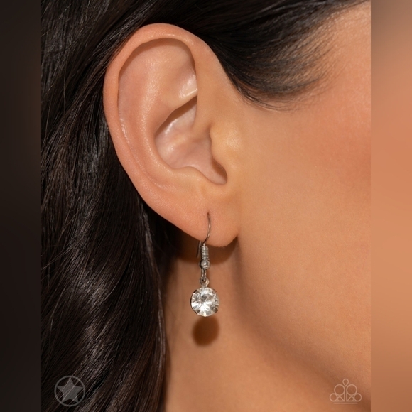 Candescent Class - White - Picture 6 of 6